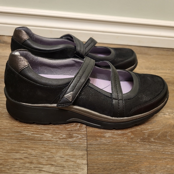 Aravon Pyper Mary-Jane Black Cross Strap Sandal Size 8 CG9889 - Picture 4 of 12